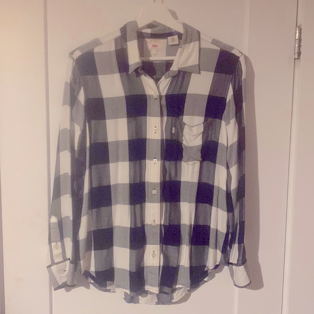 Levi’s plaid shirt black and white boyfriend fit